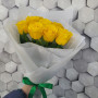 11 желтых роз